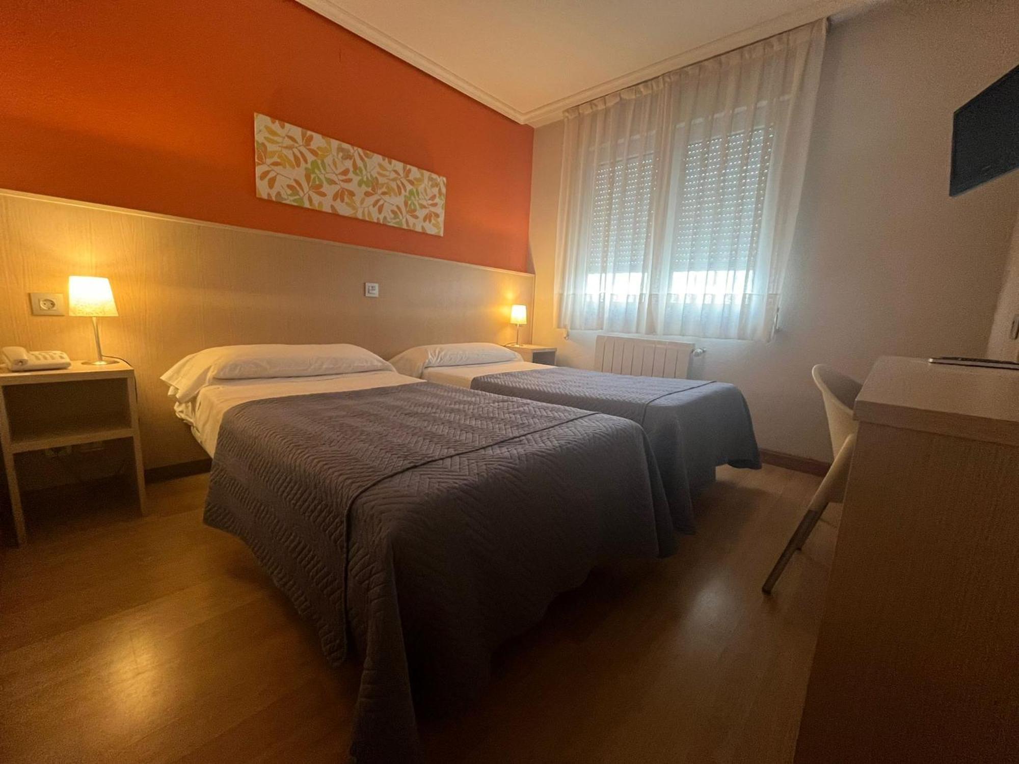 Hotel La Basilica Venta De Banos Bagian luar foto