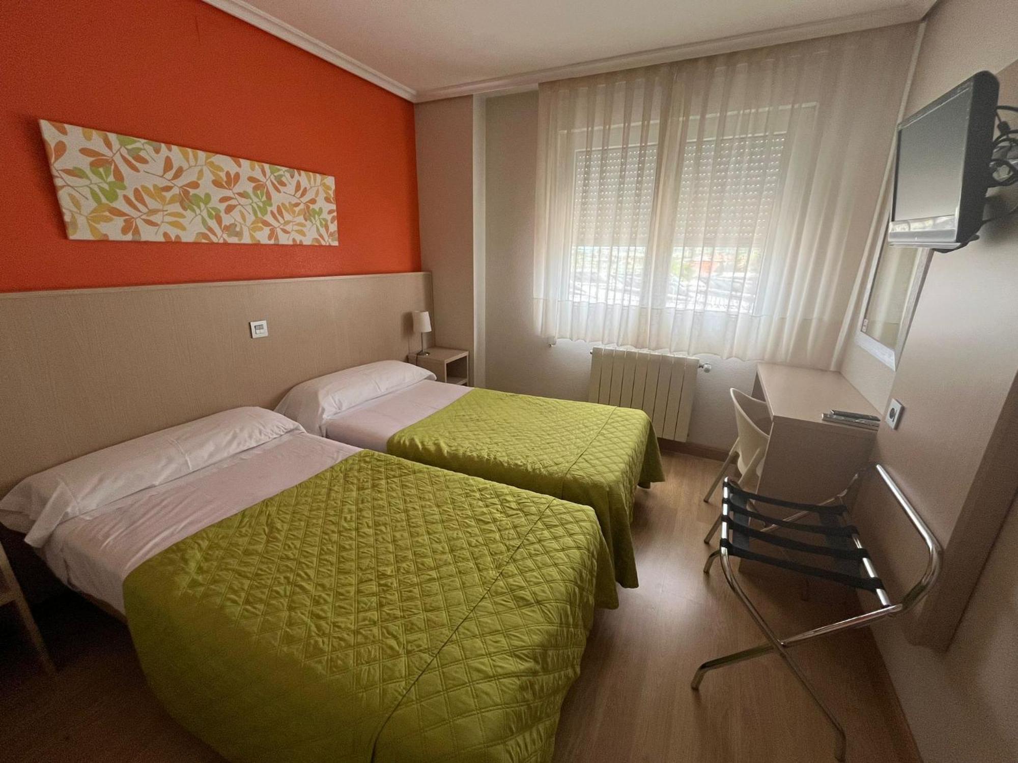 Hotel La Basilica Venta De Banos Bagian luar foto