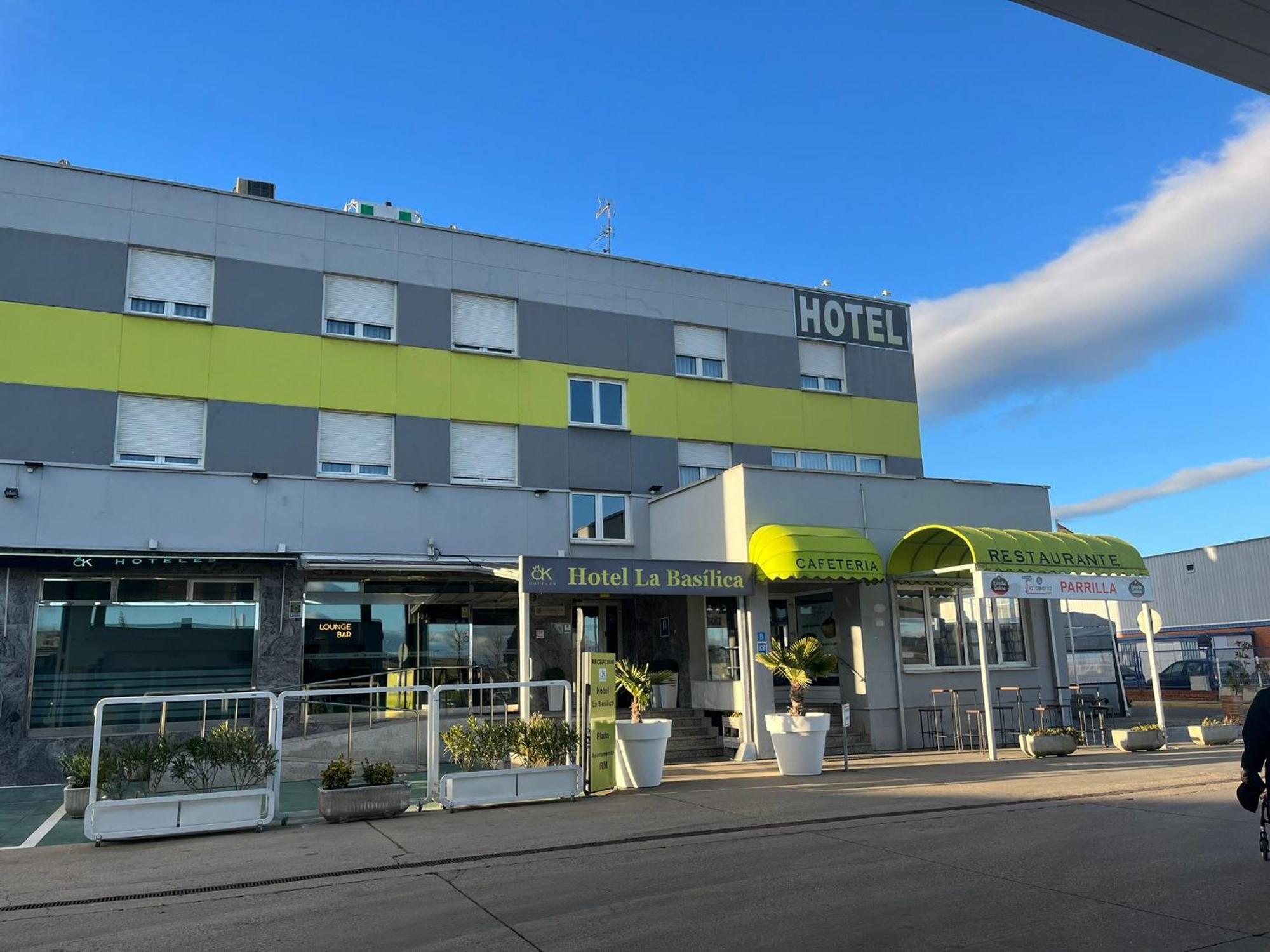 Hotel La Basilica Venta De Banos Bagian luar foto